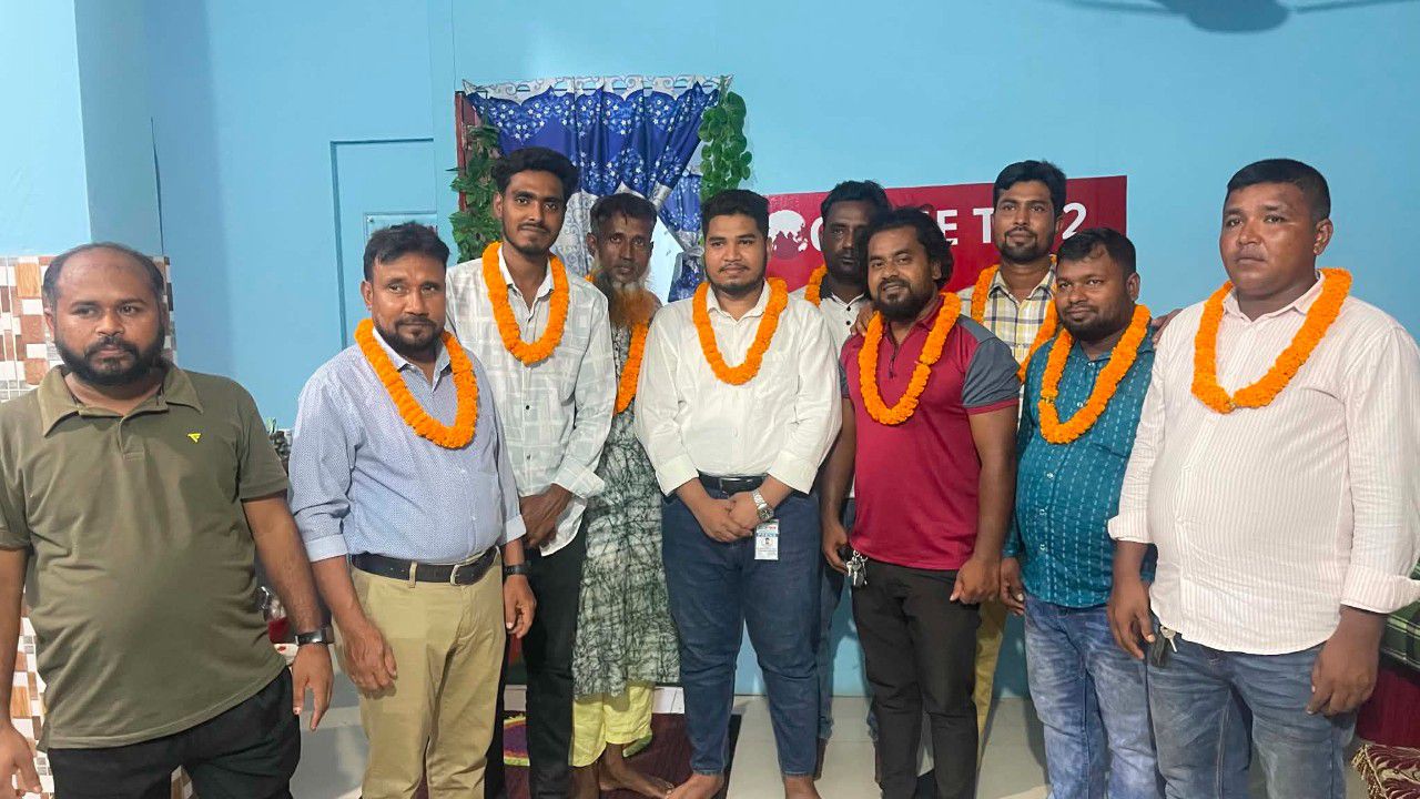 সাংবাদিকদের ঐক্য ও পেশাগত মানোন্নয়নের লক্ষ্যে ধামরাই মডেল প্রেস ক্লাবের ১১ সদস্যের আহ্বায়ক কমিটি গঠন